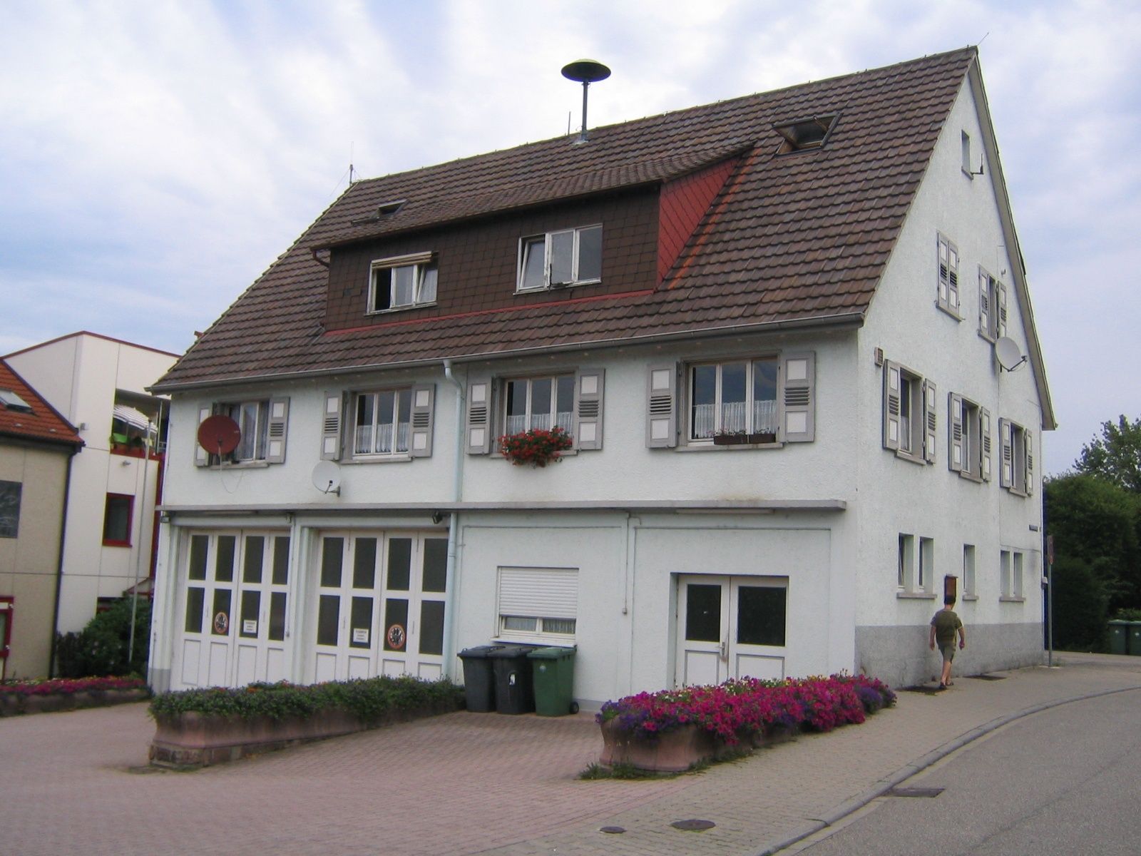 Feuerwehrhaus Nöttingen im Jahr 2005; (c) Gemeinde Remchingen
